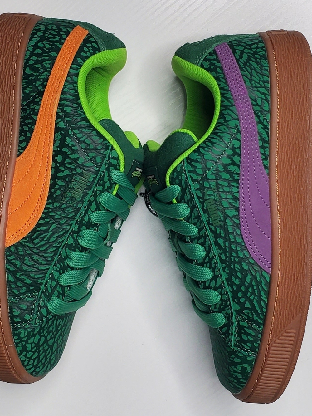 TMNT PUMA Teenage Mutant Ninja Turtles x Suede XL kids Sz 6 / W 7.5 (401427-01)